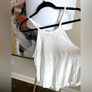 Gently used - women’s white tank in size medium